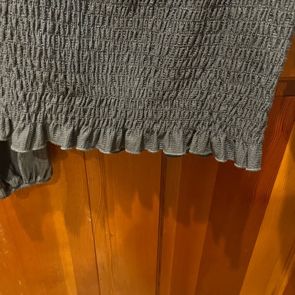 NWOT Kirious Off the Shoulder Smocked Top - Picture 9 of 12